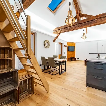 Janks I 11a-remise I Alte Schmiede -tinyhouse فِتْسِنهاوزن